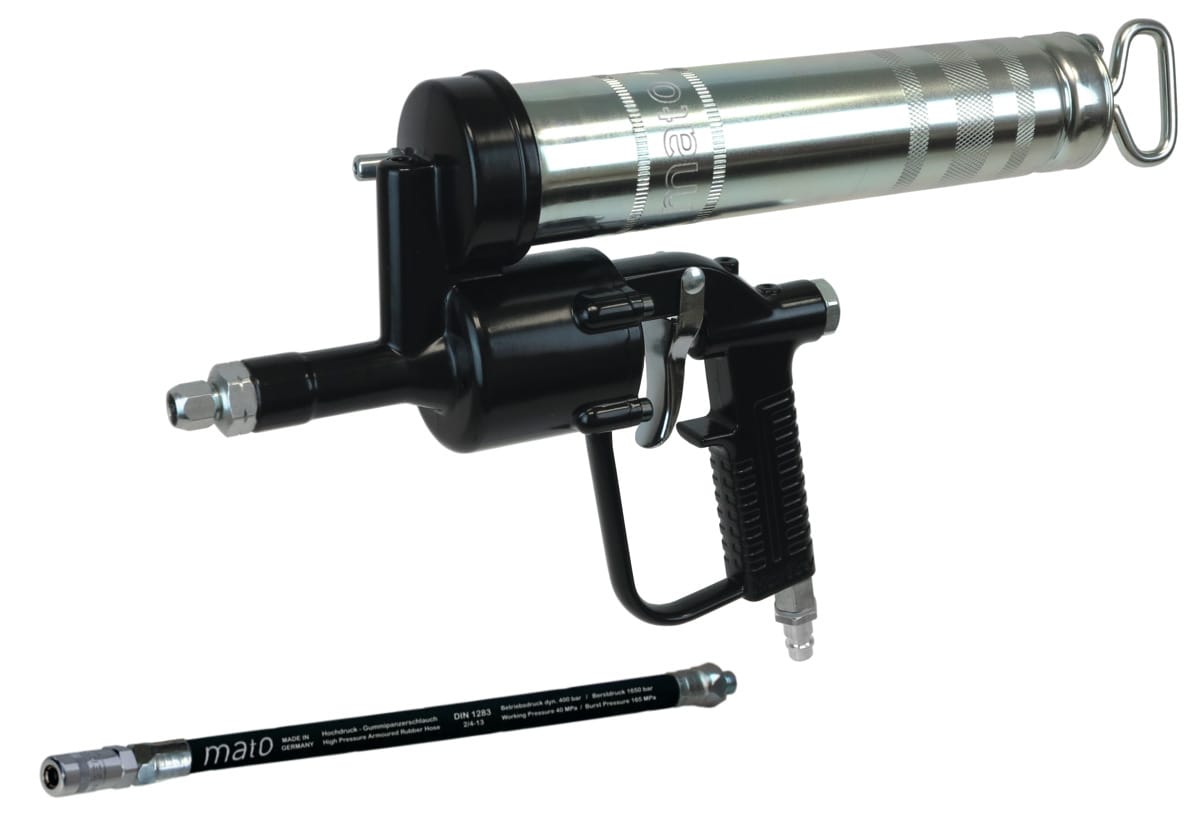 Pneumatic grease gun