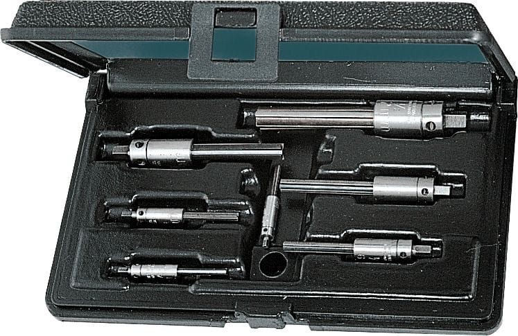 Extractor set for machine taps, in a case M3-12